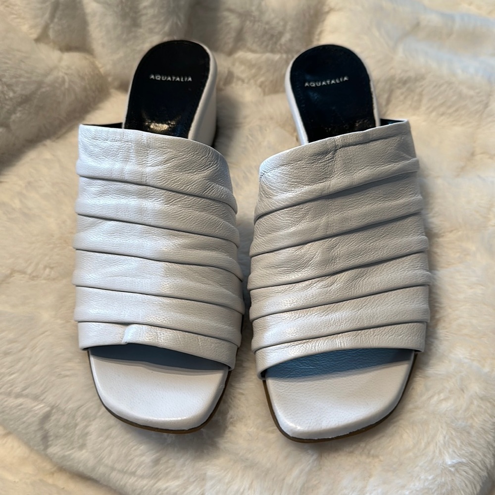 Aquatalia sandals